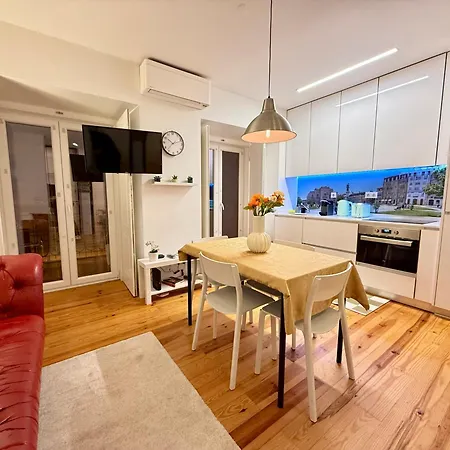 Apto Com 2 Quartos * Lisbon