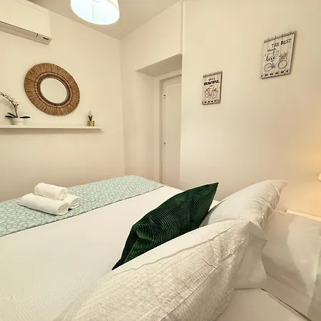 Apto Com 2 Quartos *