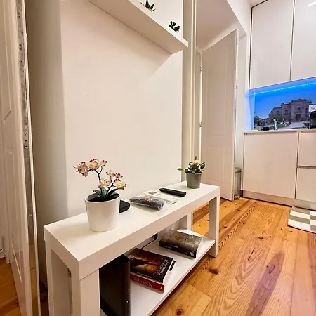 Apto Com 2 Quartos *